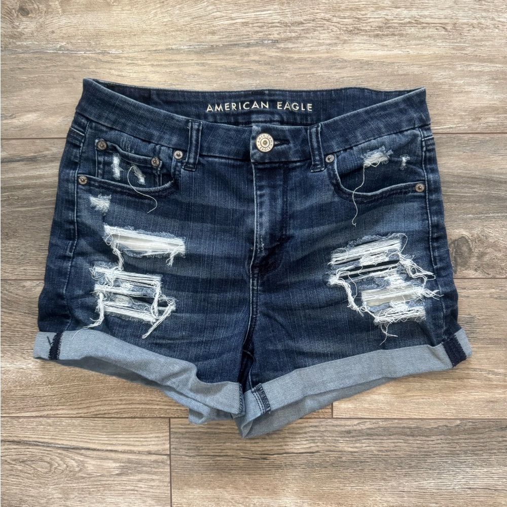 American Eagle Curvy Distressed Denim Next Level Stretch - Size 6